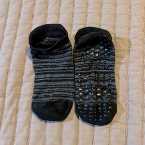 Pure barre socks, size small